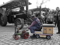 2025_D_u_GK_T_07_SW_Coloriert-Kopie 2025_D_u_GK_T_07_SW_Coloriert-Kopie