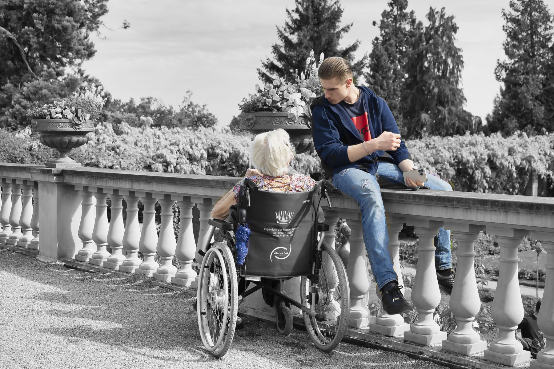 oma_u_enkel_sw_coloriert